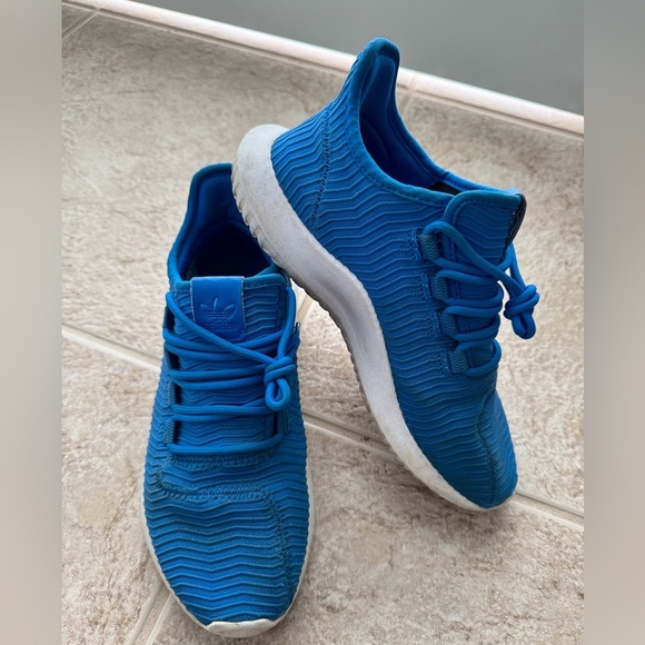 Adidas Sneakers - Picture 2 of 3